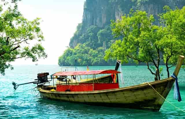 瑞丽居家隔离学子收到清华大学录取通知书