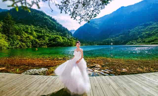 重磅新车：一汽丰田皇冠“复活”，换标汉兰达加价么？