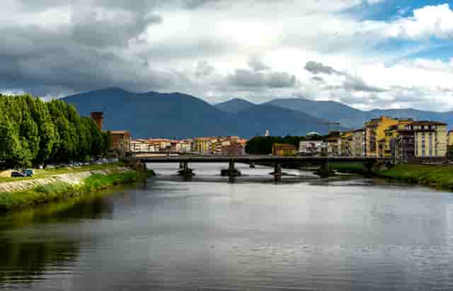 灥喜锅如何做火锅店生意呢？学会这招就足够！