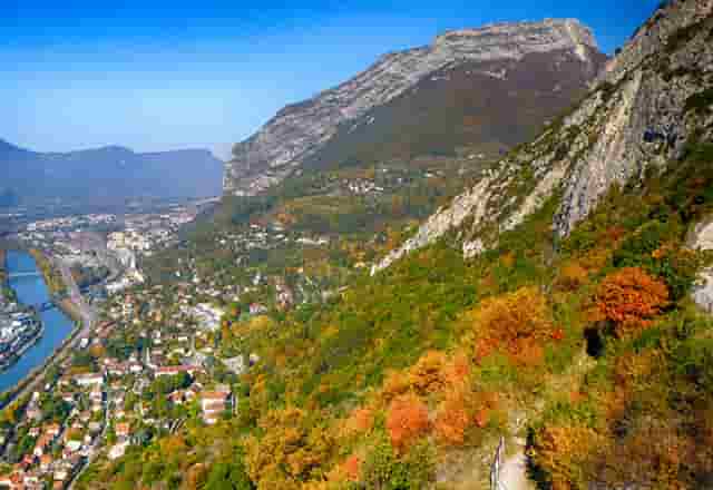 国际时尚穿衣搭配技巧(190男生时尚穿衣搭配图)