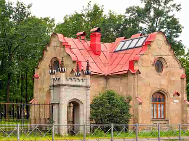 时尚街拍衣服穿搭技巧(街拍时尚穿搭的小姐姐)